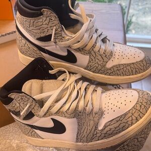 Nike Men's Elephant Print Sneakers - Black and White
